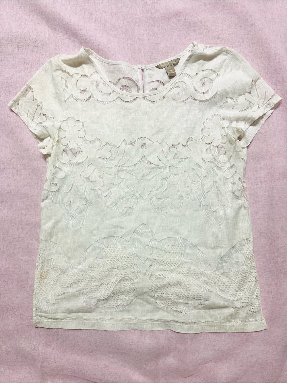 Banana Republic White Embroidered Short Sleeve Tee 60% good.